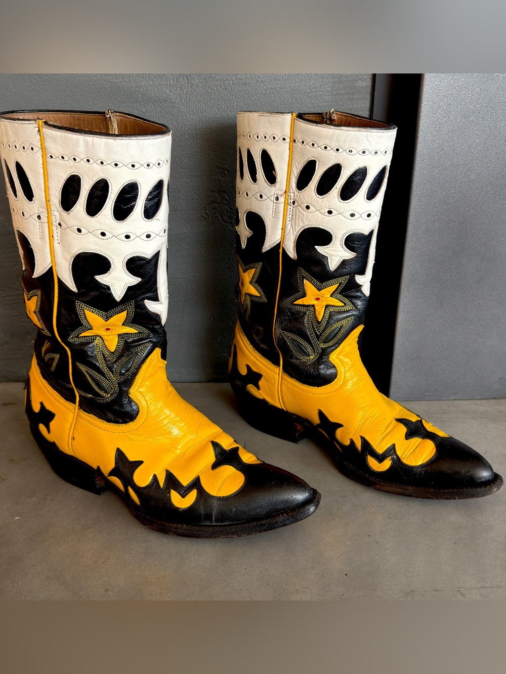 Vintage Handmade Montana Boot Company “Starflower” Boots - Women’s Size 8